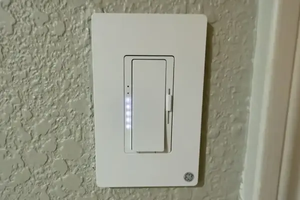 Đánh giá GE Cync Paddle Dimmer Smart Switch: Trở lại với sự đơn giản